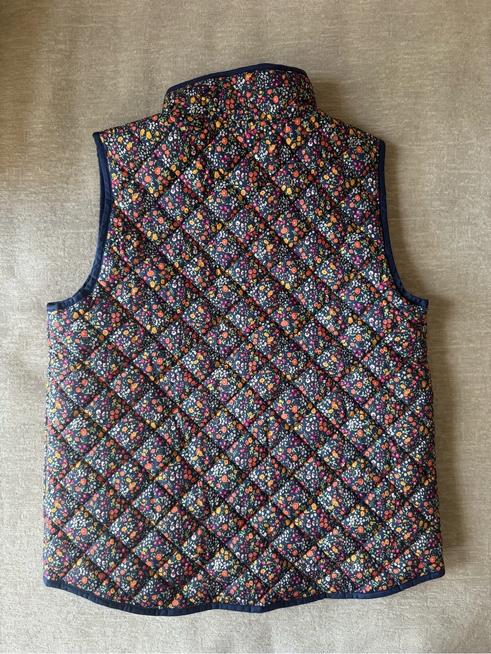 Crewcuts Girls Quilted Floral Puffer Vest Navy Multicolor Zip Front Pockets M